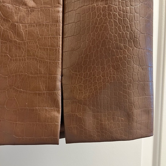 NWT ASTR Audrey Faux Leather Croc Skirt in Brown - Picture 7 of 12